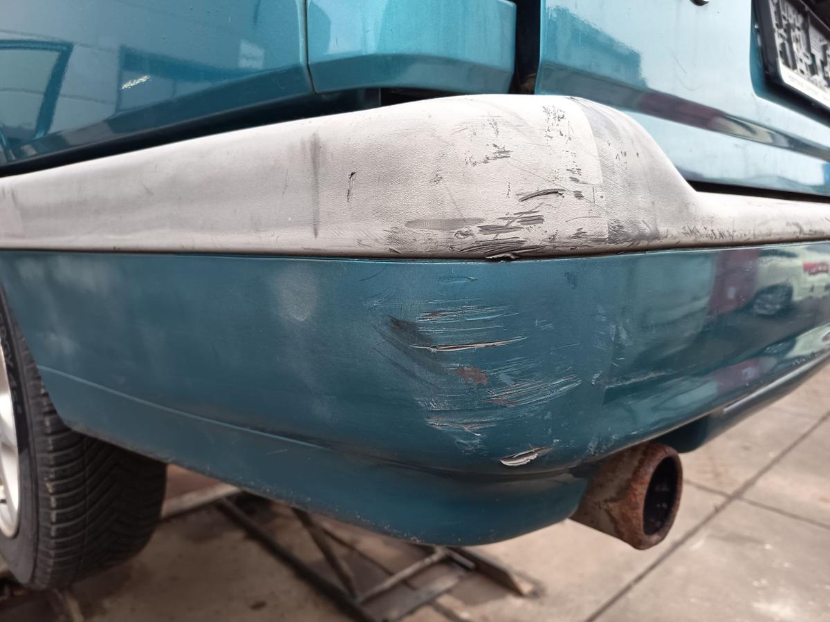 Volvo 850 Kombi original Sto&szlig;stange F&auml;nger hinten Heck 422 T&uuml;rkis met Bj 1995