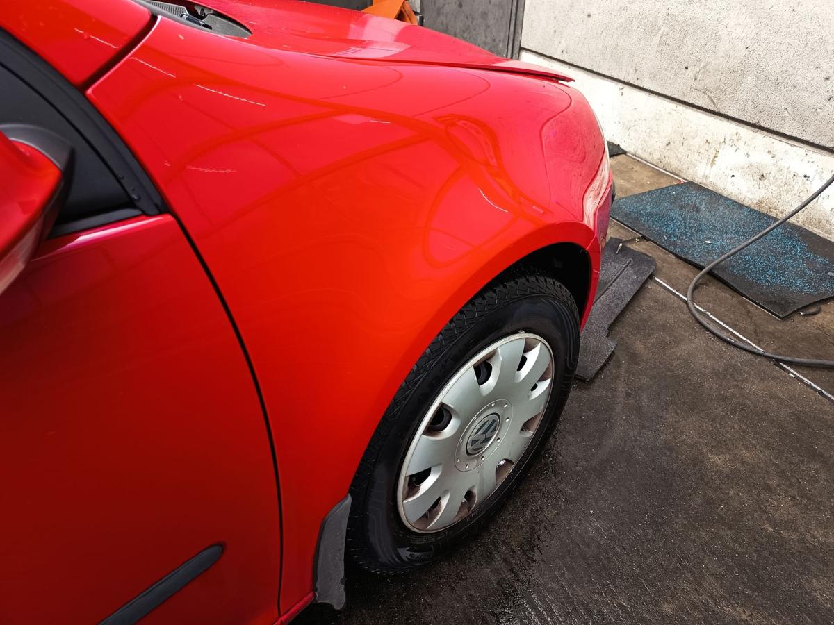 VW Golf V 5 original Kotflügel rechts LY3D Tornadorot Bj 2004 5TRG VW Golf V 5 original Kotflügel rechts LY3D Tornadorot Bj 2004 5TRG