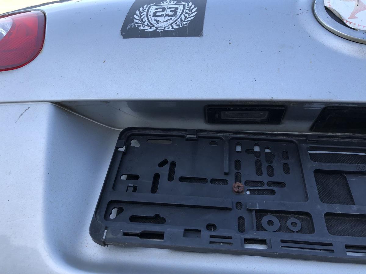 VW Passat 3C B6 Heckklappe mit Heckscheibe Kombi Variant Rostblasen LA7W silber