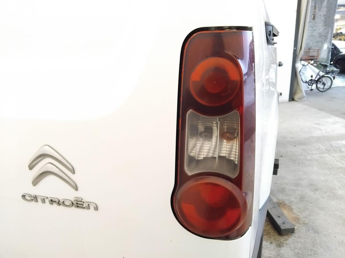 Citroen Berlingo 2 B9 Kasten original Rückleuchte Schlussleuchte rechts BJ2015