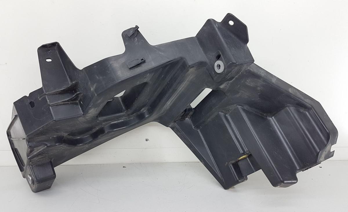 Tesla Model X Halter Scheinwerfer rechts Bj22 1617913-00-C Scheinwerferhalterung