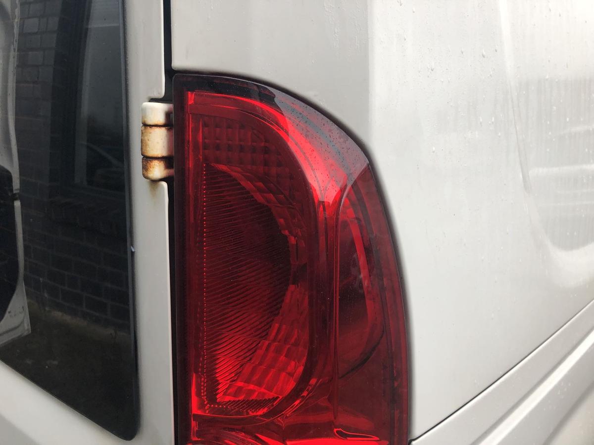 Fiat Doblo Cargo 263 R&uuml;ckleuchte rechts R&uuml;cklicht Heckleuchte Fl&uuml;gelt&uuml;rer