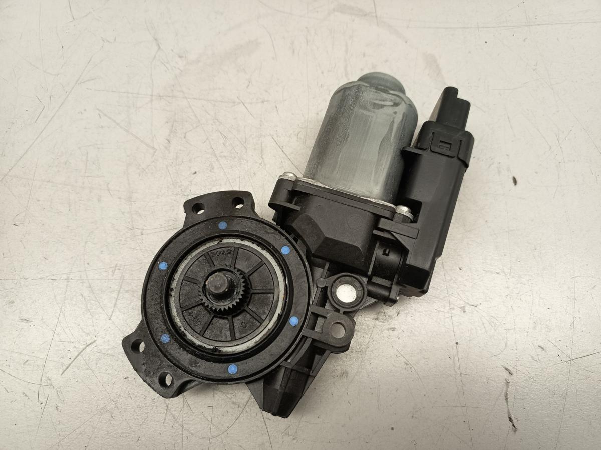 Kia cee&acute;d ED original Fensterhebermotor vorn rechts Beifahrer Bj 2009