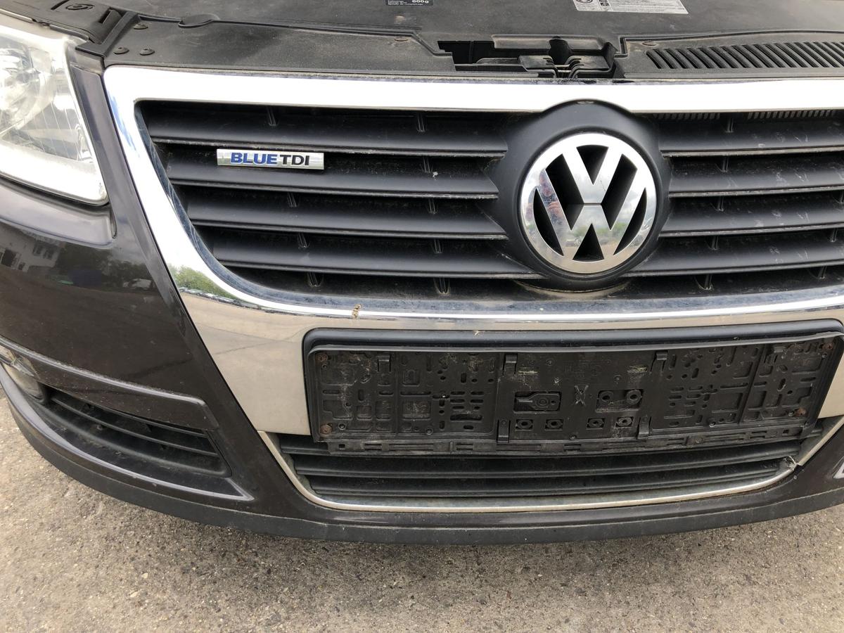 VW Passat 3C B6 Sto&szlig;f&auml;nger vorn Frontsch&uuml;rze Grill Nebel LC8Z Moccabrown