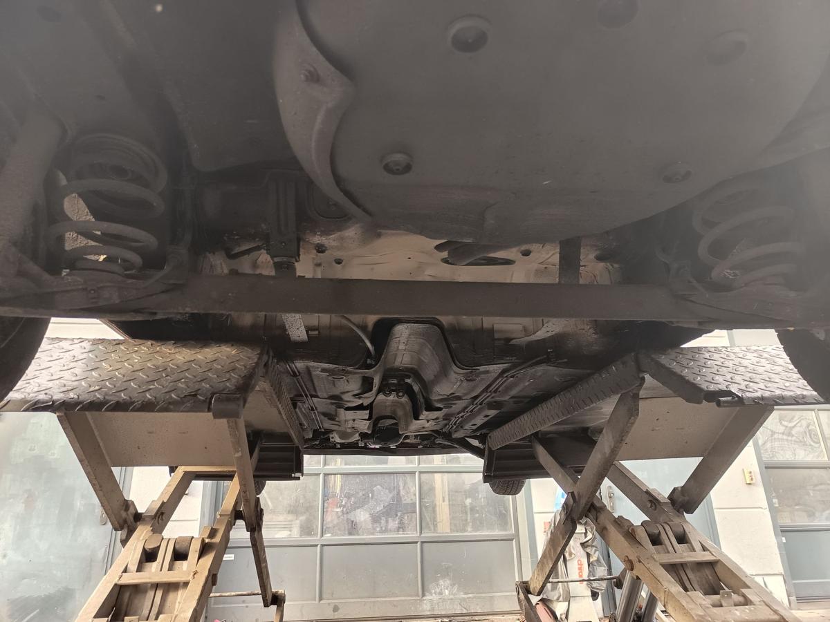 Opel Corsa B S93 Bj 1996 original Hinterachse mit Trommelbremse 1,2L 33KW Benzin