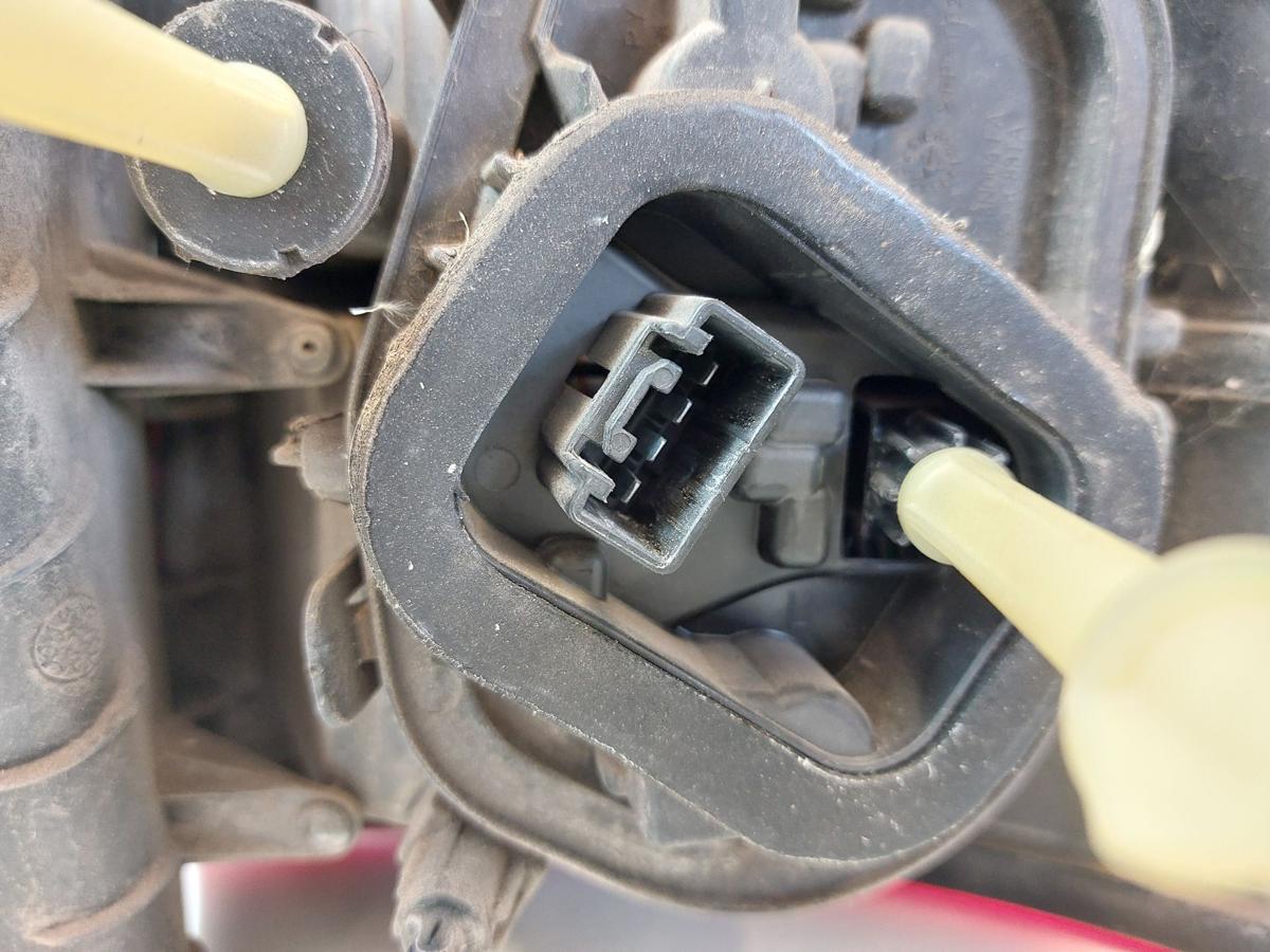 Ford C-Max CB7 R&uuml;ckleuchte rechts R&uuml;cklicht Heckleuchte au&szlig;en Ecke Schlusslicht