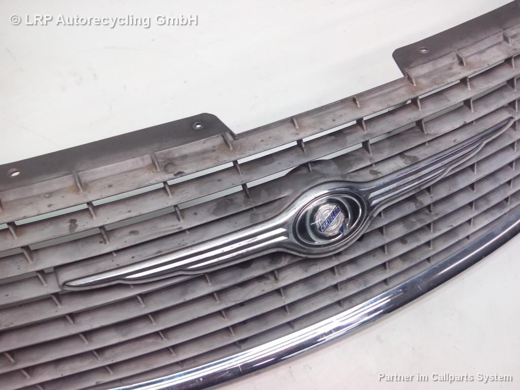 Chrysler Voyager RG original Grill Kühlergrill BJ2002 04857522AA