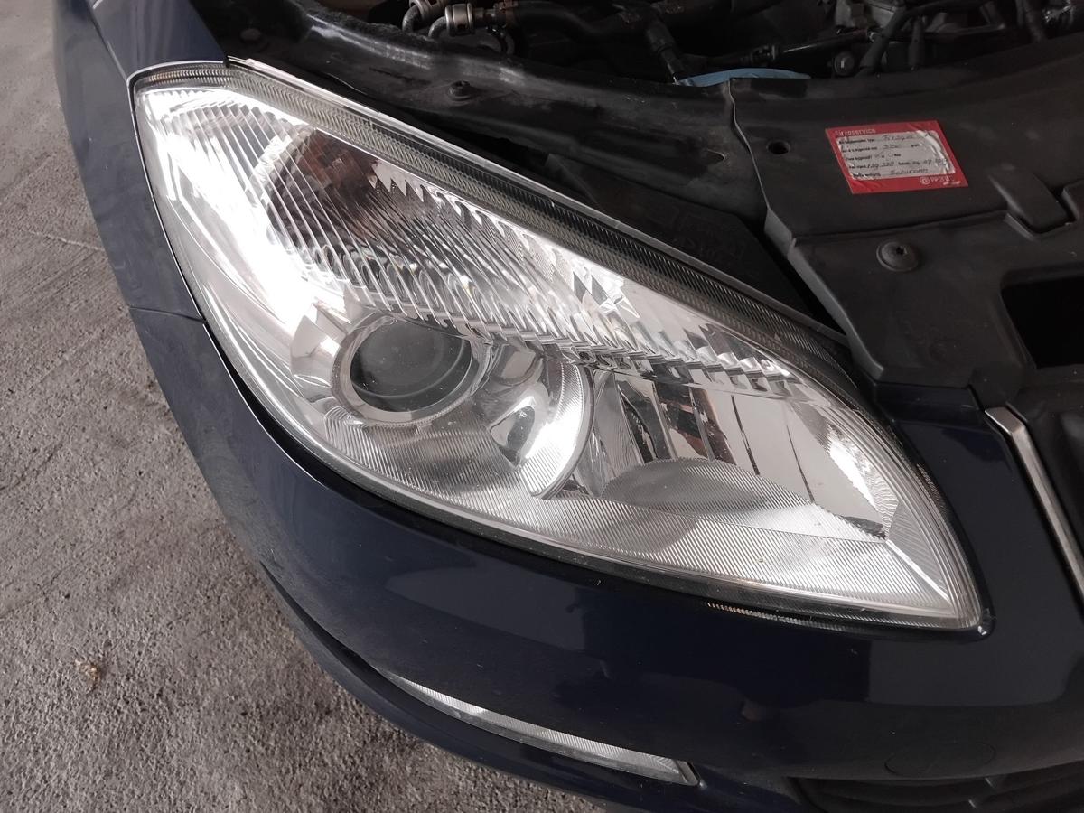 Skoda Fabia 2 5J Facelift original Scheinwerfer rechts Halogen Ellipsoid BJ2011