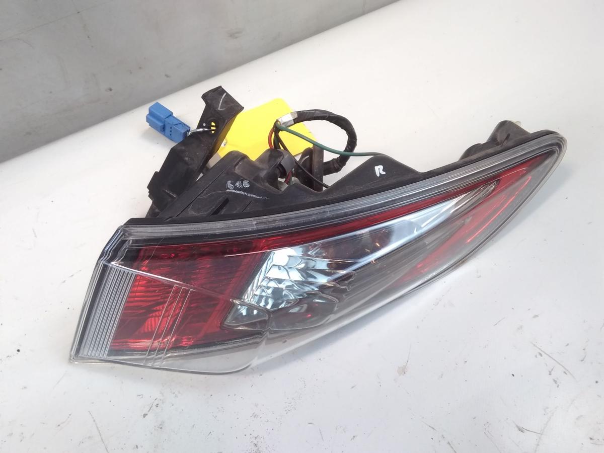 Honda Civic 8 FK2 R&uuml;ckleuchte Schlussleuchte rechts au&szlig;en 5t&uuml;rig Facelift BJ2009