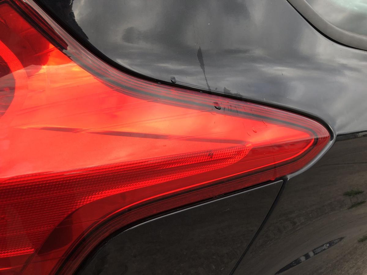Ford Focus DYB Rückleuchte rechts Rücklicht Heckleuchte 5 türer Schlusslicht