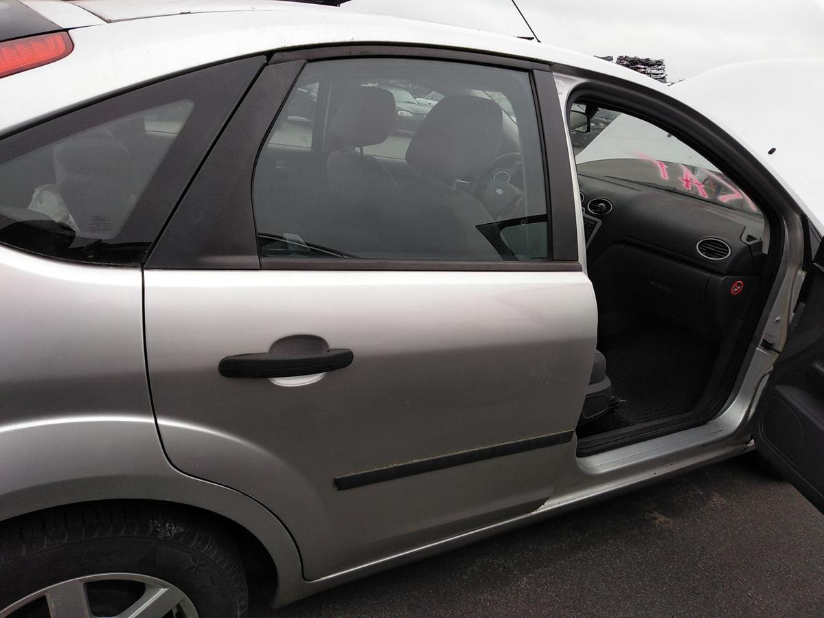 Ford Focus 2 Limo T&uuml;r hinten rechts polarsilbermetallic 4-und 5 T&uuml;rer Bj.2005
