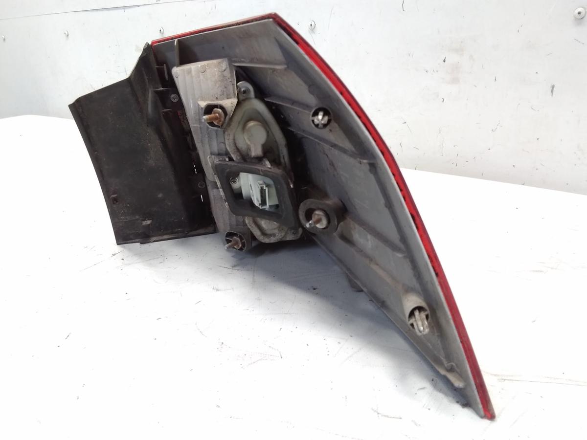 Opel Vectra C Caravan original Rückleuchte Heckleuchte links BJ2004 24469461
