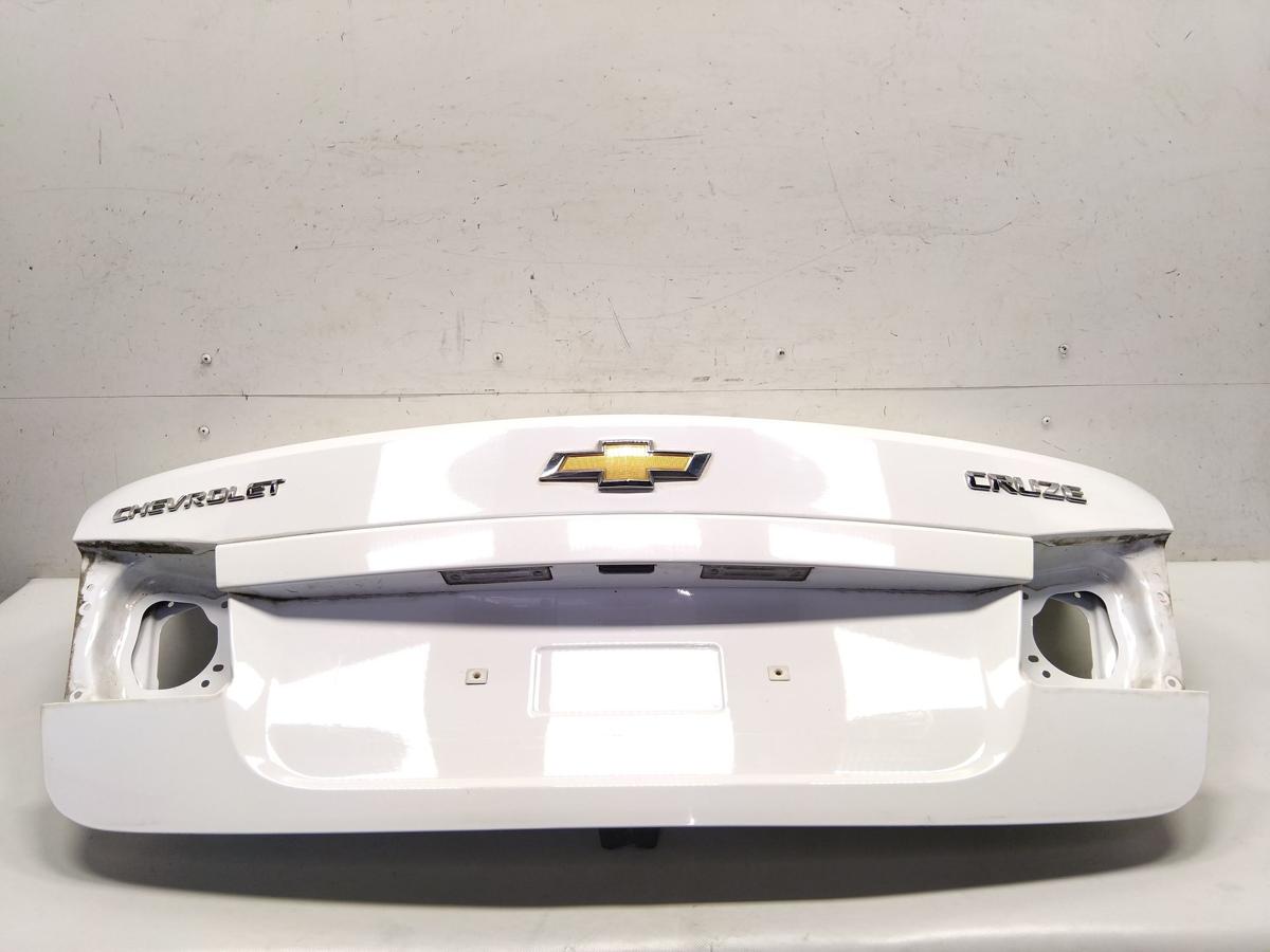 Chevrolet Cruze J300 Heckklappe Limousine GAZ Olympic White BJ2011