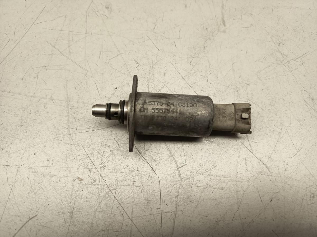 Opel Signum orig Kraftstoffdruckregler 5557544 2,2L 114KW Benzin Bj 2005