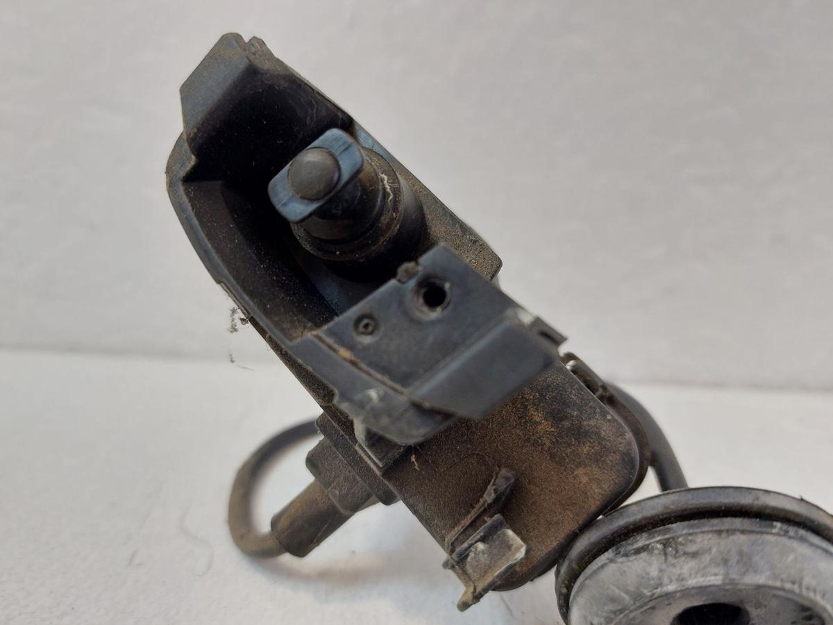 VW Golf 7 VII 5G AU Variant Stellmotor Tankklappe Tankdeckel Verriegelung OEM