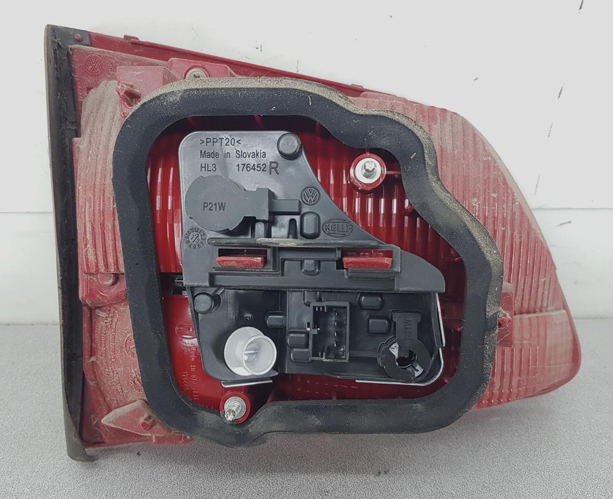 VW Touran 1T3 R&uuml;ckleuchte R&uuml;cklicht innen rechts Bj2013 Modell ab 2010 1T0945094