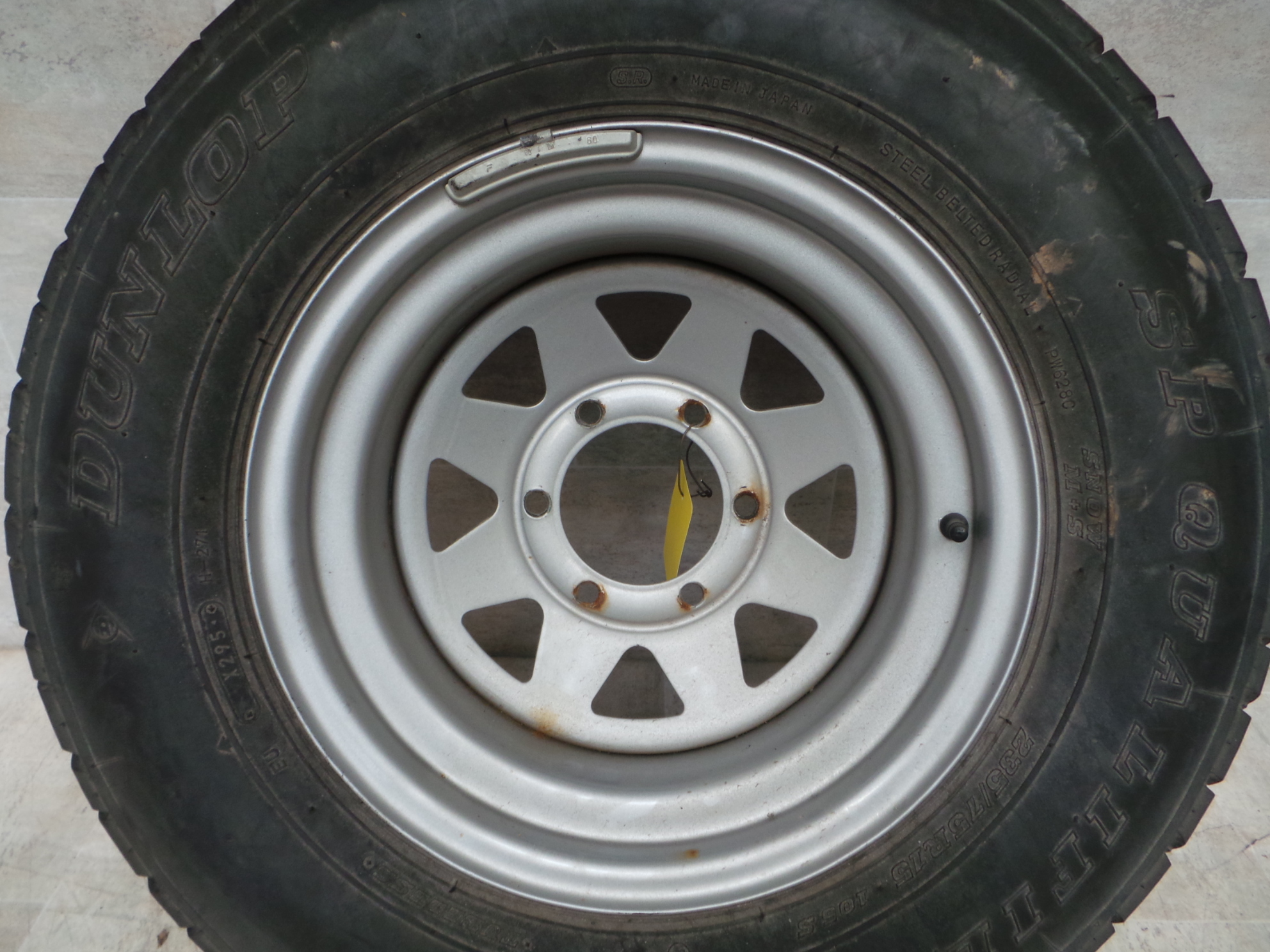 Mitsubishi Pajero BJ1992 Ersatzrad Reserverad 235/75R15