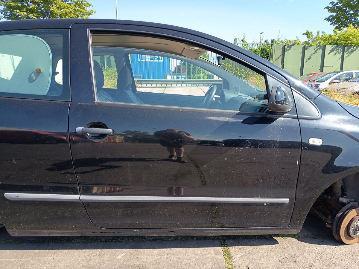 VW Fox original T&uuml;r rechts L041 Brillantschwarz Baujahr 2005