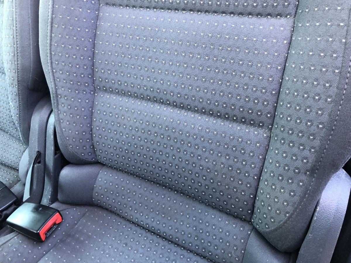 VW Touran 1T 1T1 Einzelsitz Sitz hinten links R&uuml;cksitz Stoff mit Muster