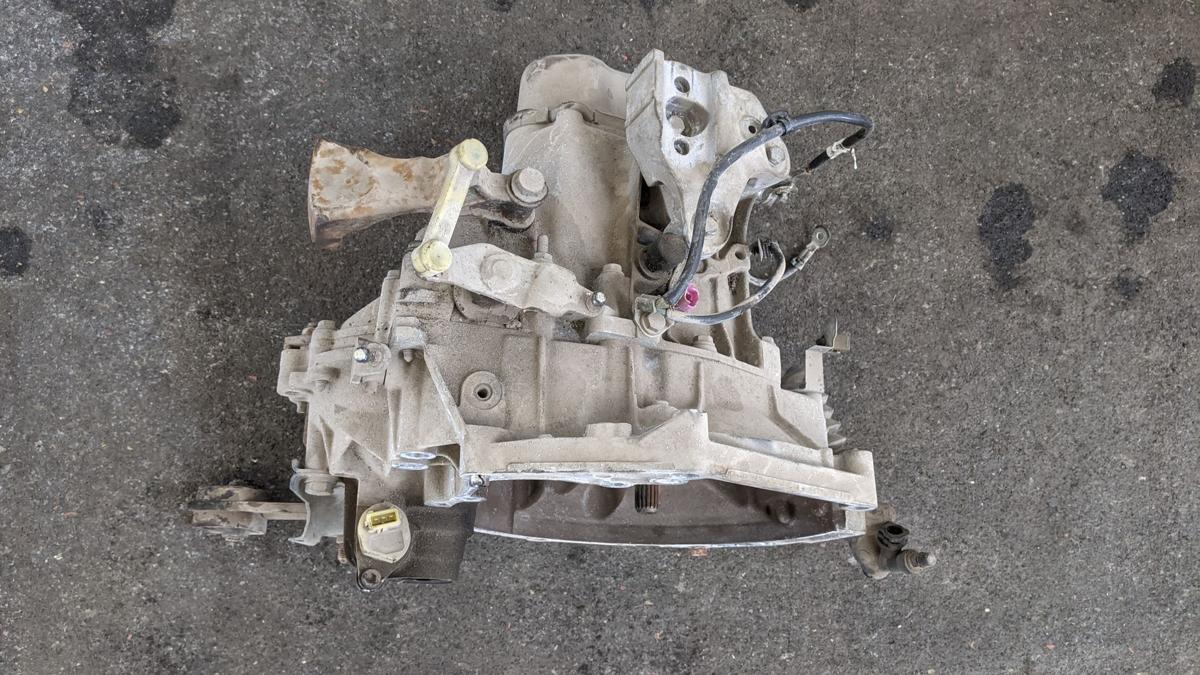 Getriebe Gearbox manuell Schaltgetriebe 5 Gang 68000km Peugeot 1007 KM 1360ccm