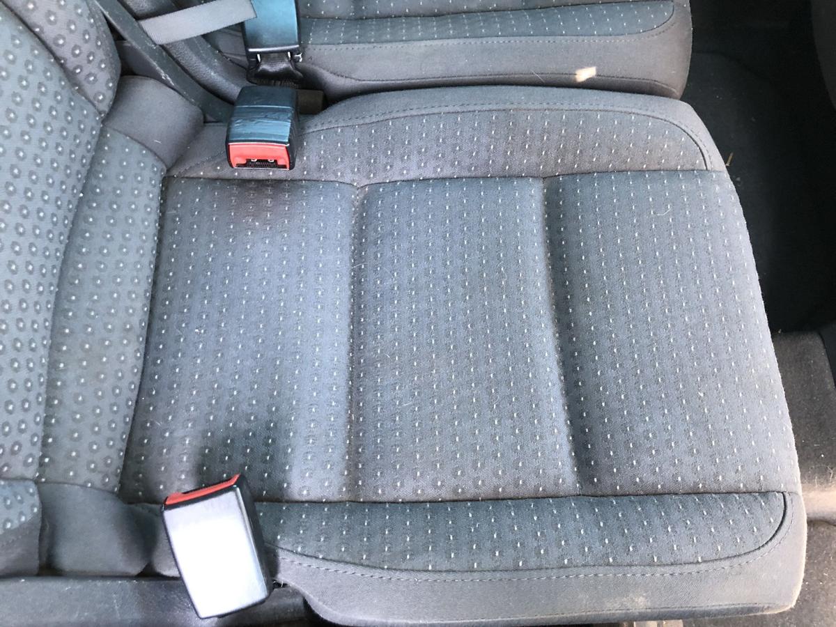 VW Touran 1T 1T1 Einzelsitz Sitz hinten mitte R&uuml;cksitz Stoff mit Muster