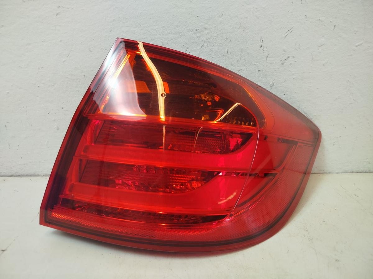 BMW 3er F31 Sportline R&uuml;ckleuchte au&szlig;en rechts Ecke LED Touring Heckleuchte