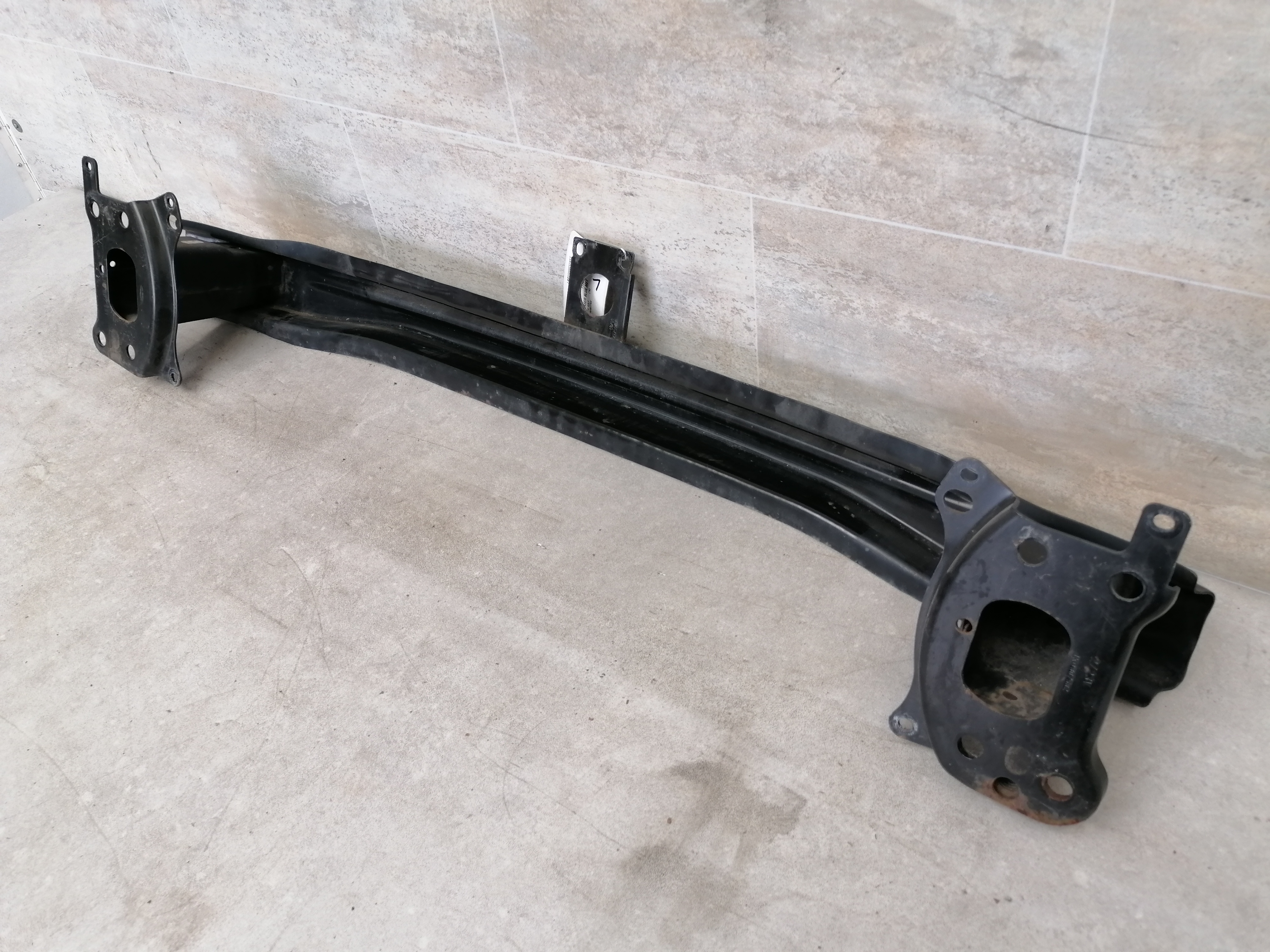 VW Golf 5 (V) 03-08 Träger Stoßfänger hinten Stoßstangenträger 3/5-türer