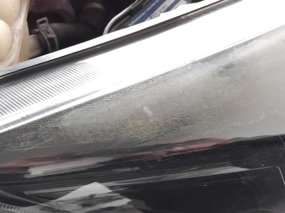 Ford Focus 3 Facelift orig Scheinwerfer rechts Halogen mit LWR Tagfahrlicht BJ15