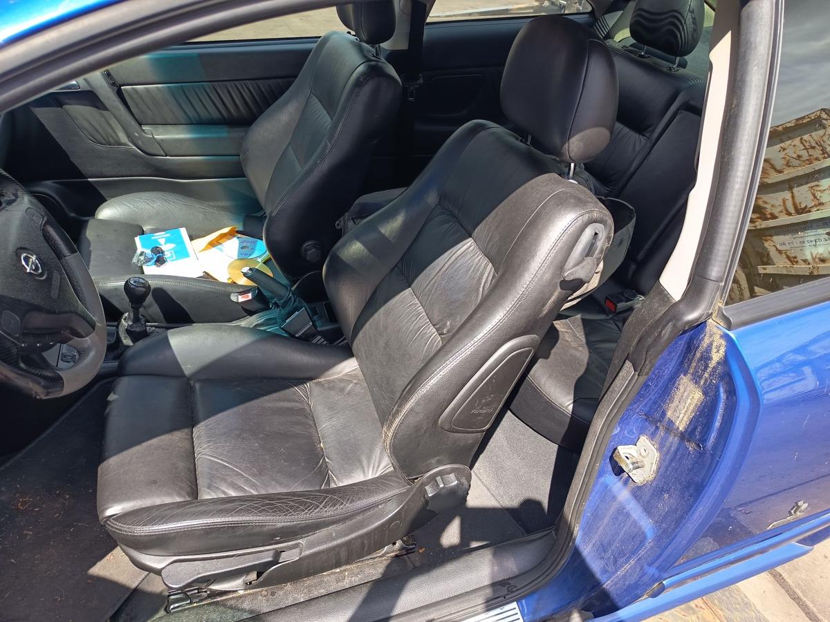 Opel Astra G Coupe original Sitzgarnitur mit Verkleidungen Lenkrad Leder schwarz