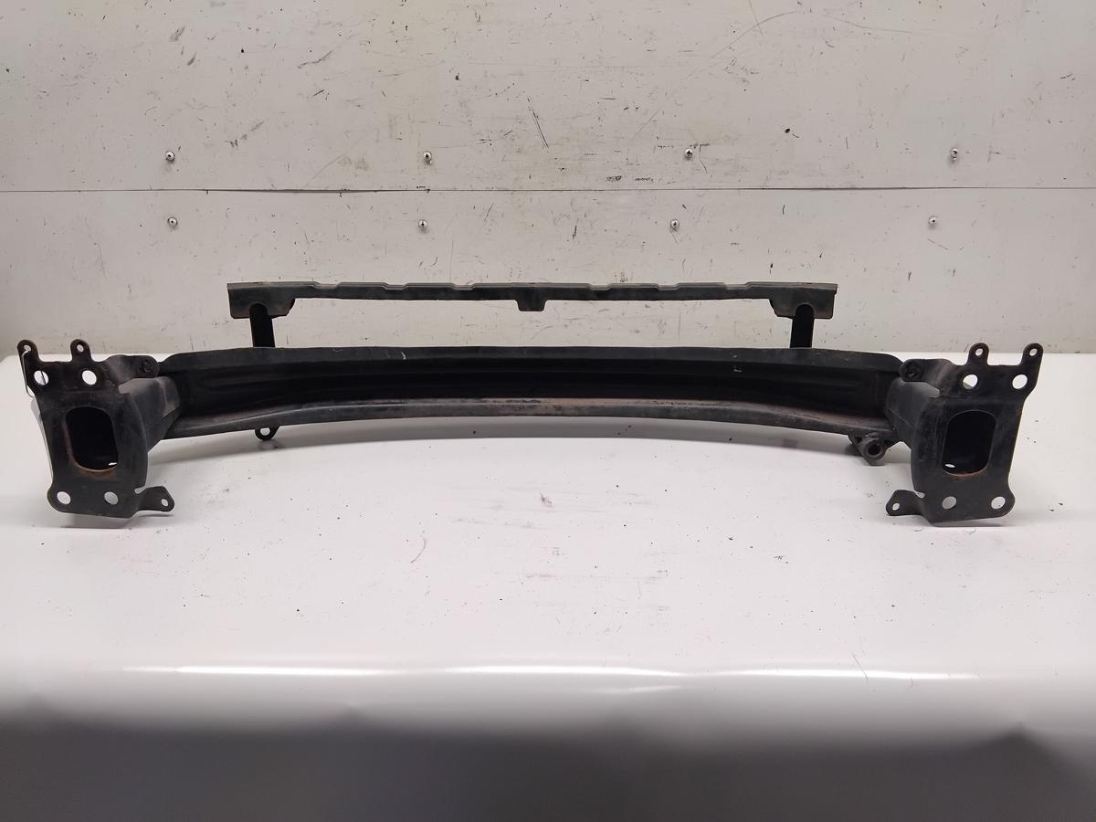 Skoda Octavia 1Z original Tr&auml;ger Verst&auml;rkung Sto&szlig;f&auml;nger Sto&szlig;stange vorn BJ2006