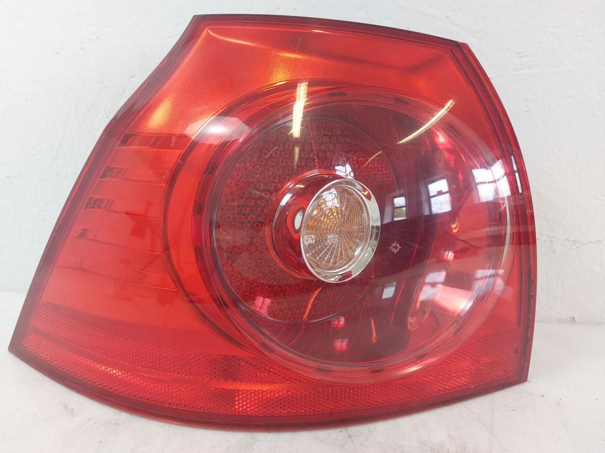 VW Golf V 5 1K Rückleuchte Schlussleuchte Rücklicht aussen links 3/5 Türer