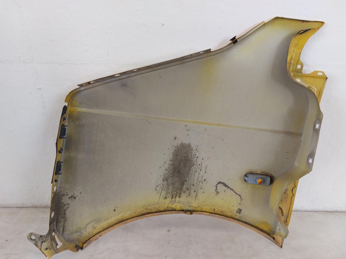 VW T5 7H Transporter Kotfl&uuml;gel vorn rechts Beifahreseite Postgelb Dellen