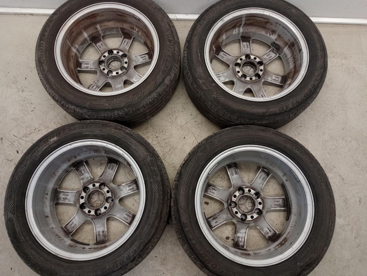 Mercedes C-Klasse W203 Satz orig Alufelgen 7x16 ET 31 A2034013002 mit Reifen