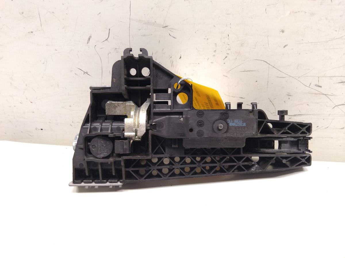 Audi A1 8X orig.T&uuml;rau&szlig;engriff vorn rechts brillantschwarz LY9B mit Tr&auml;ger BJ2010