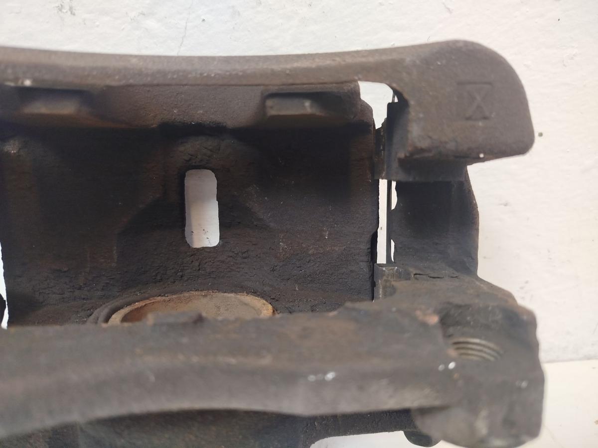 Nissan Qashqai J11 Bremssattel vorn rechts Sattel Bremszange 1.2 85kw