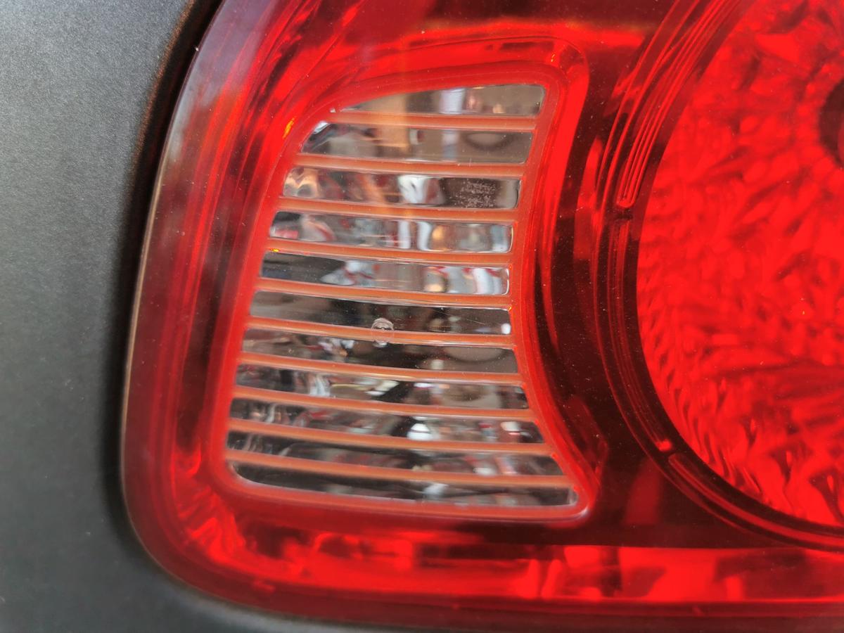 Hyundai Santa Fe CM Rückleuchte Schlussleuchte Rücklicht Lampe innen rechts