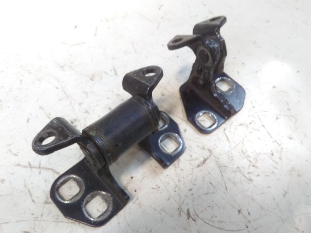 Tesla Model S original Satz T&uuml;rscharniere vorn links unfallfrei BJ2014