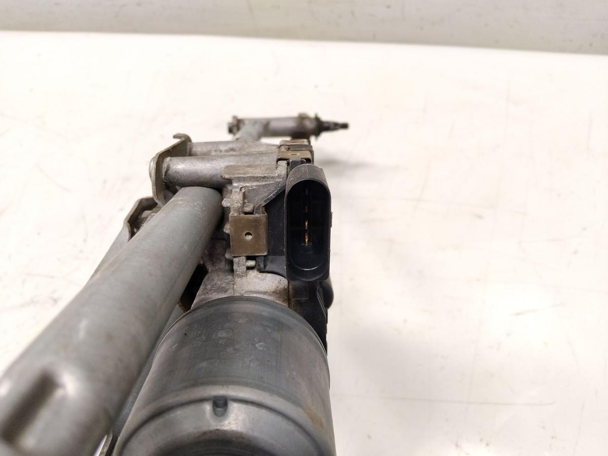 VW Golf 6 original Wischermotor vorn mit Wischergestänge Bj.2012