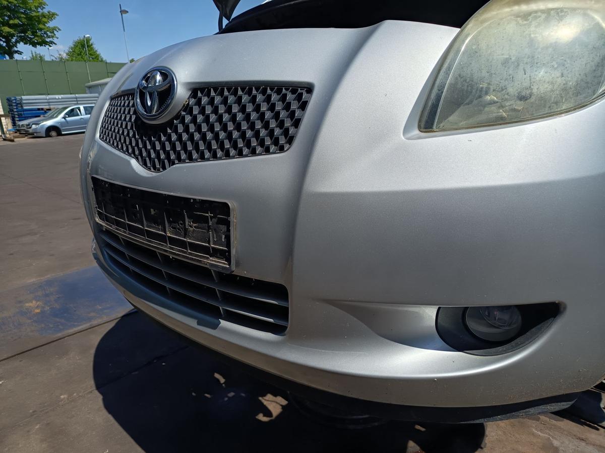 Toyota Yaris P9 original Sto&szlig;stange vorne 1E7 Silver Pearl Metallic Baujahr 2008