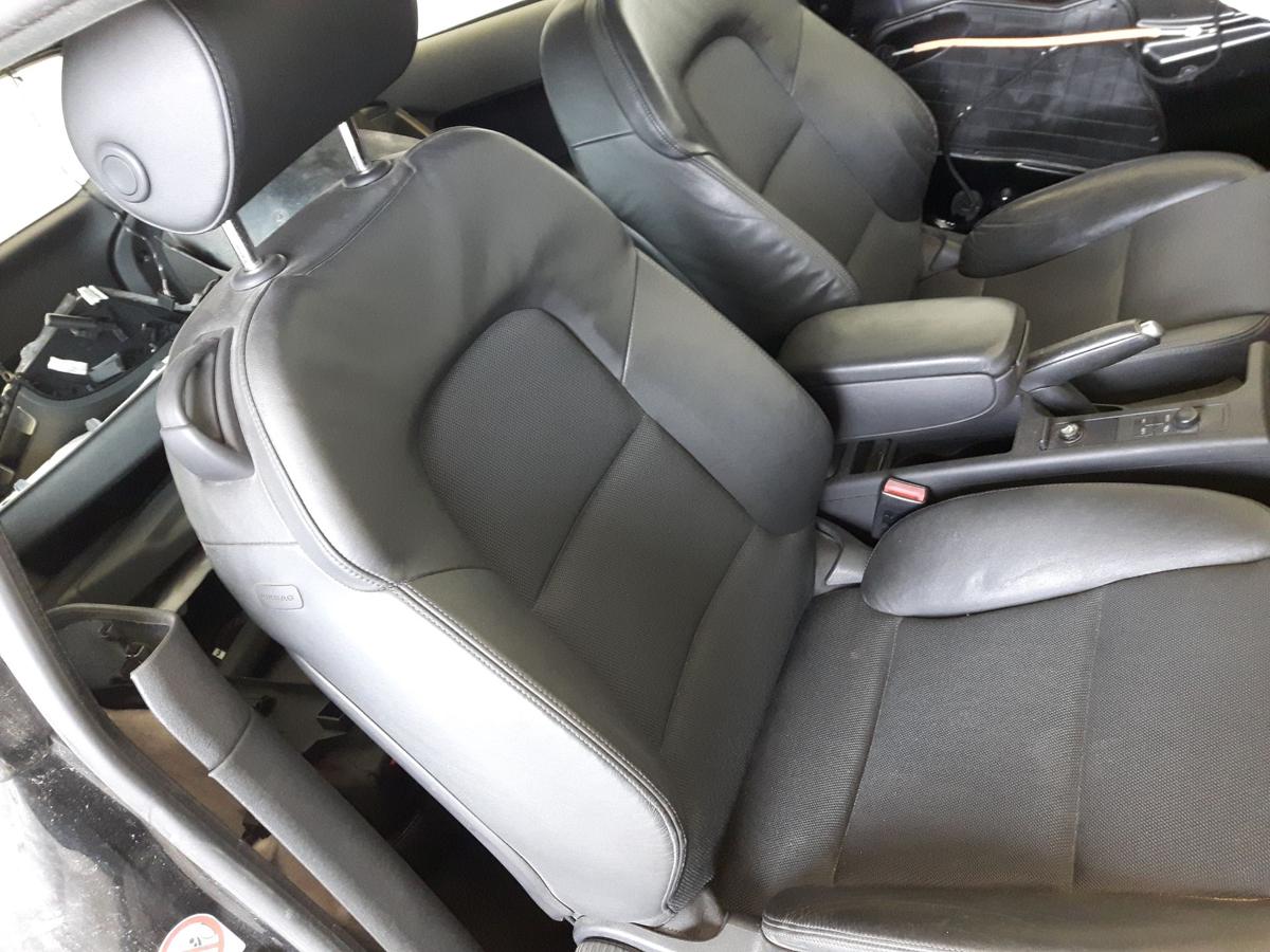 Audi A3 8P 3-Türer original Sportsitz vorn rechts Beifahrersitz Stoff/Leder BJ04