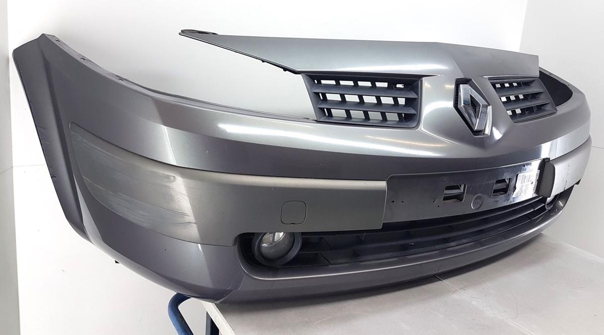 Renault Megane II Stoßstange Stoßfänger vorn 820014200 in Hologram Grau Bj03 Modell bis 06