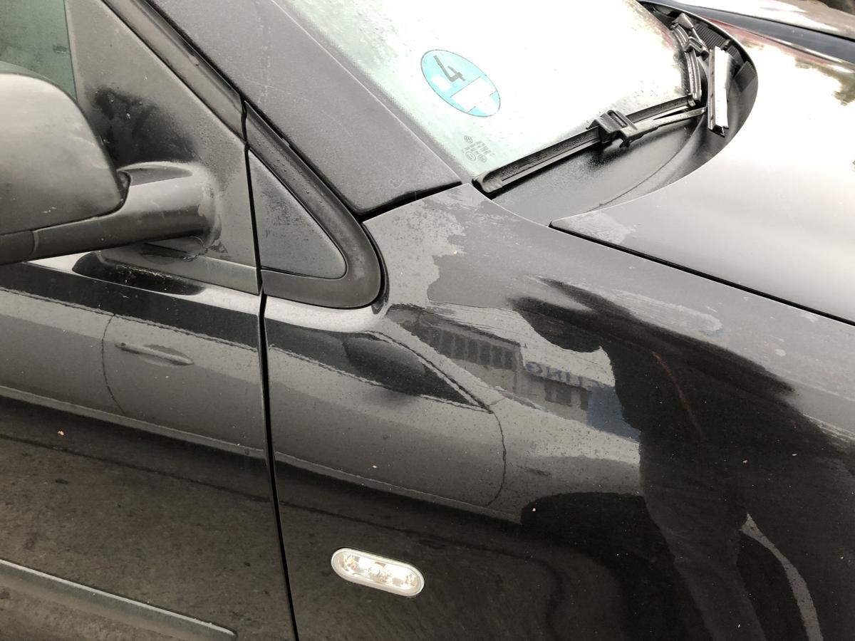 VW Polo 9N 9N1 Kotflügel vorn rechts Beifahrerseite LC9Z Black Magic Perl