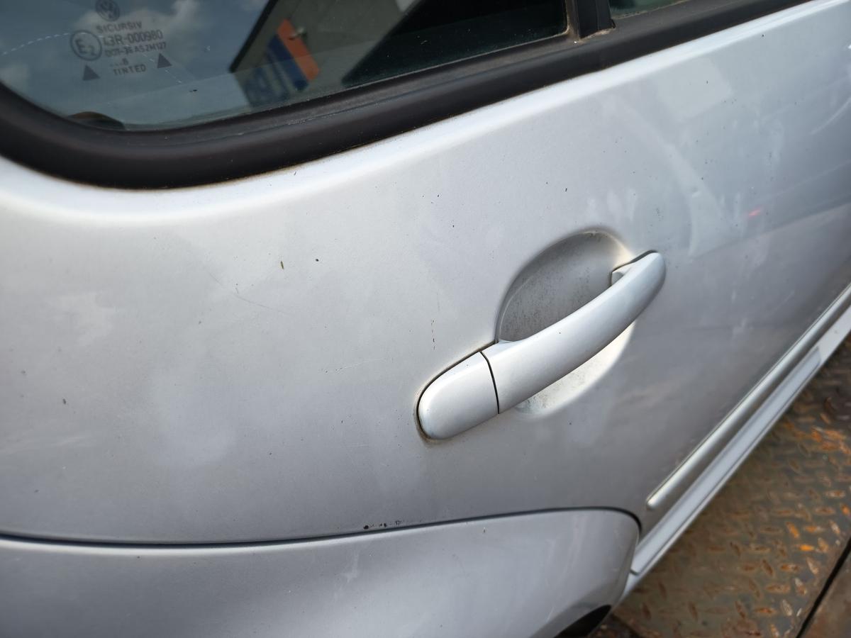 VW Golf IV original T&uuml;r hinten rechts Fond Rohbau B7Z Satinsilber Bj 1998