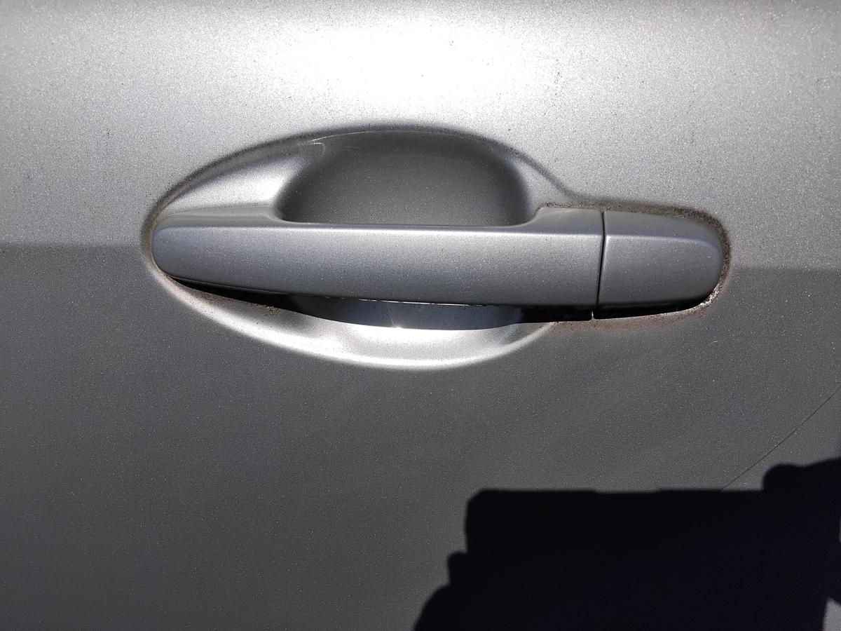 Toyota Avensis T25 Kombi T&uuml;r hinten links silbermetallic 1C0 BJ2005