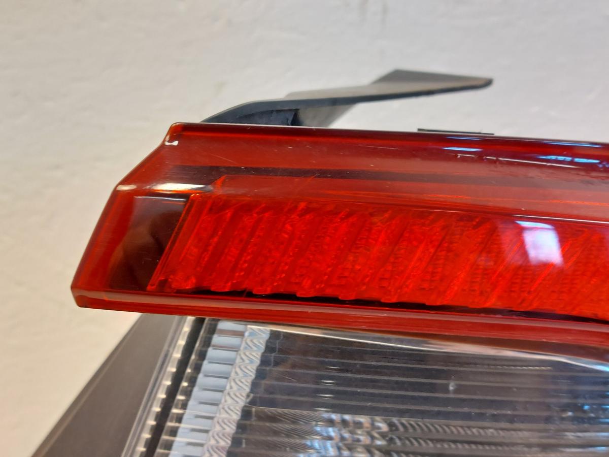 Fiat Tipo Typ 356 Rückleuchte rechts außen Ecke Rücklicht Stufenheck