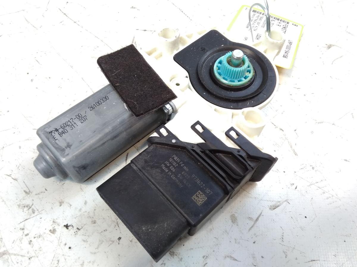 Seat Altea XL 5P original Fensterhebermotor hinten rechts 1K0959704AE BJ2011