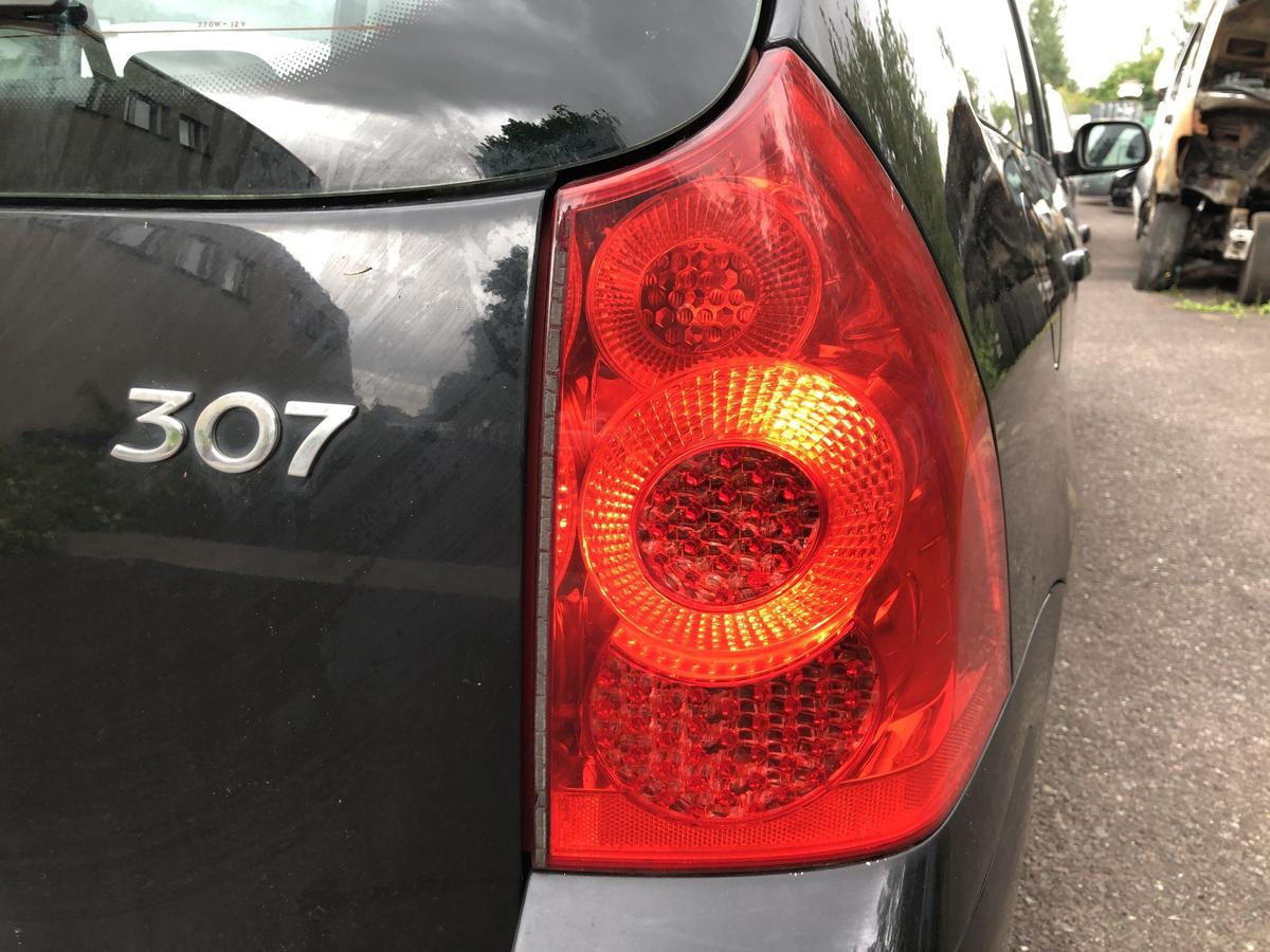 Peugeot 307 SW 3E 3H R&uuml;ckleuchte rechts R&uuml;cklicht Heckleuchte Facelift Kombi