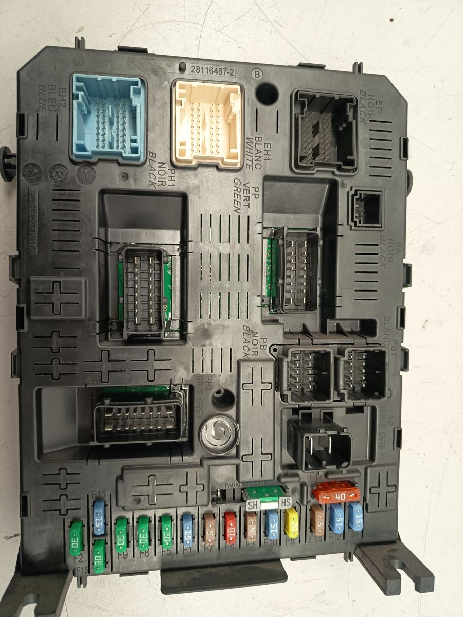 Citroen C4 Picasso Baujahr 08 original Steuerger&auml;t; Sicherungskasten 281201930B