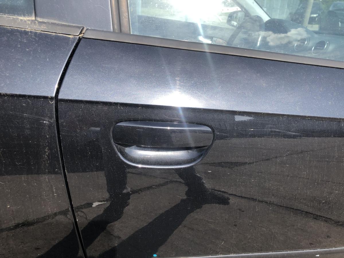 Audi A3 8P bis 2005 T&uuml;r vorn rechts Beifahrert&uuml;r nur 3 t&uuml;rer LZ9W Ebonyschwarz
