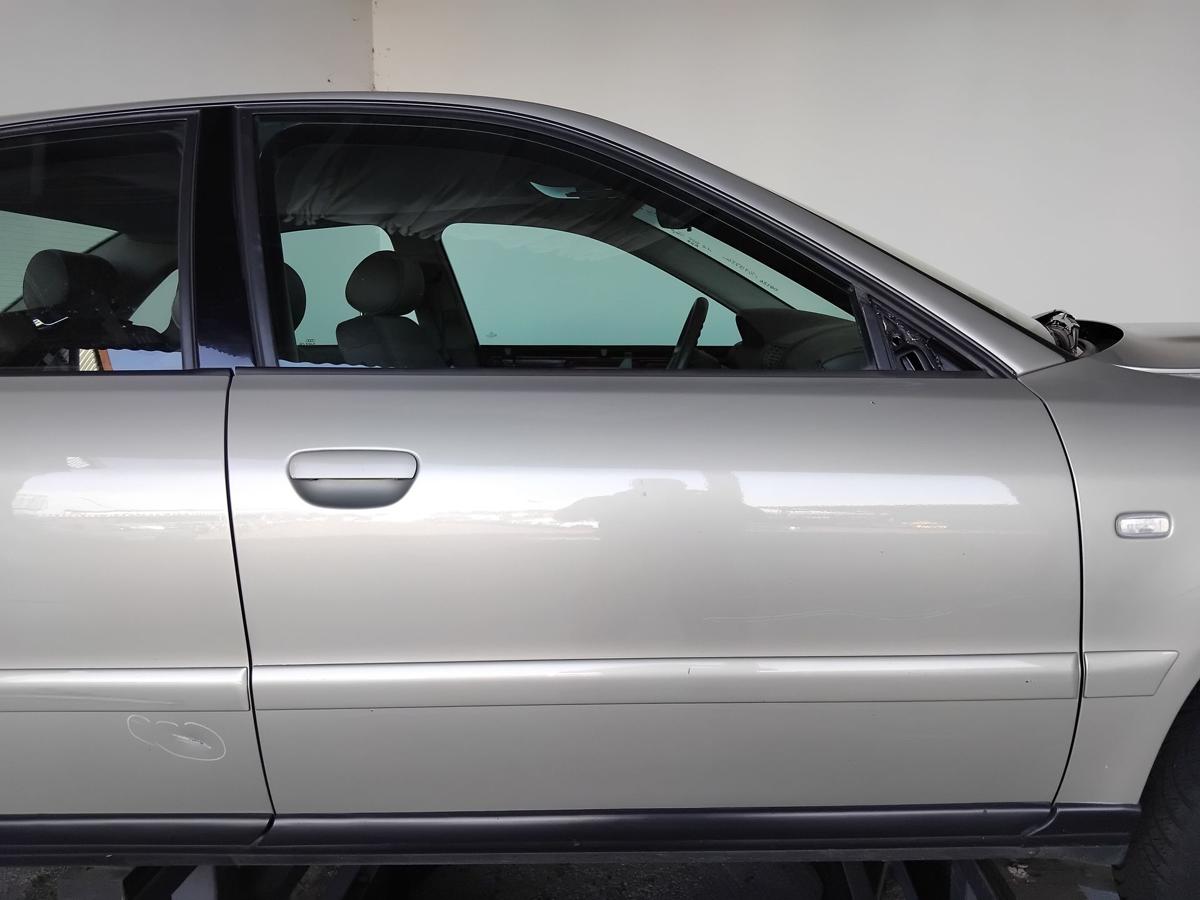 Audi A4 B5 T&uuml;r vorn rechts Beifahrert&uuml;r LY1T melangemetallic Facelift BJ1999